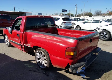 2000 Chevrolet Silverado 1500 from USA, damaged, VIN 1GCEC14W0YZ266496